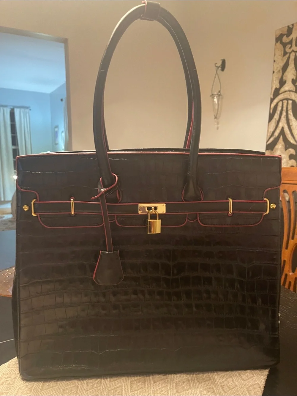 Adrienne Vittadini Black           Croc-Embossed Leather Tote Bag / Red Trim